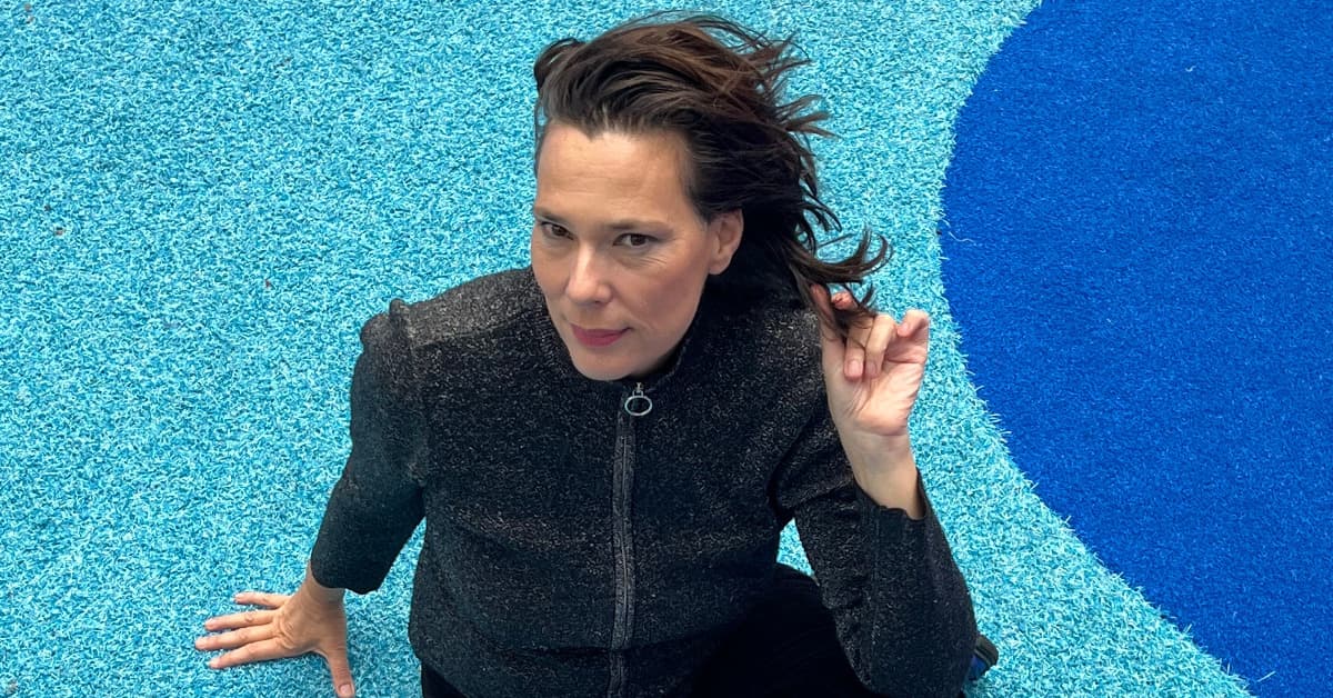 Laetitia Sadier event image