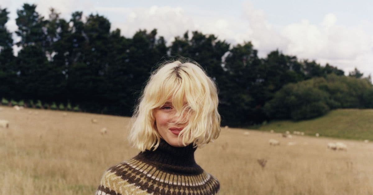 Maisie Peters event image