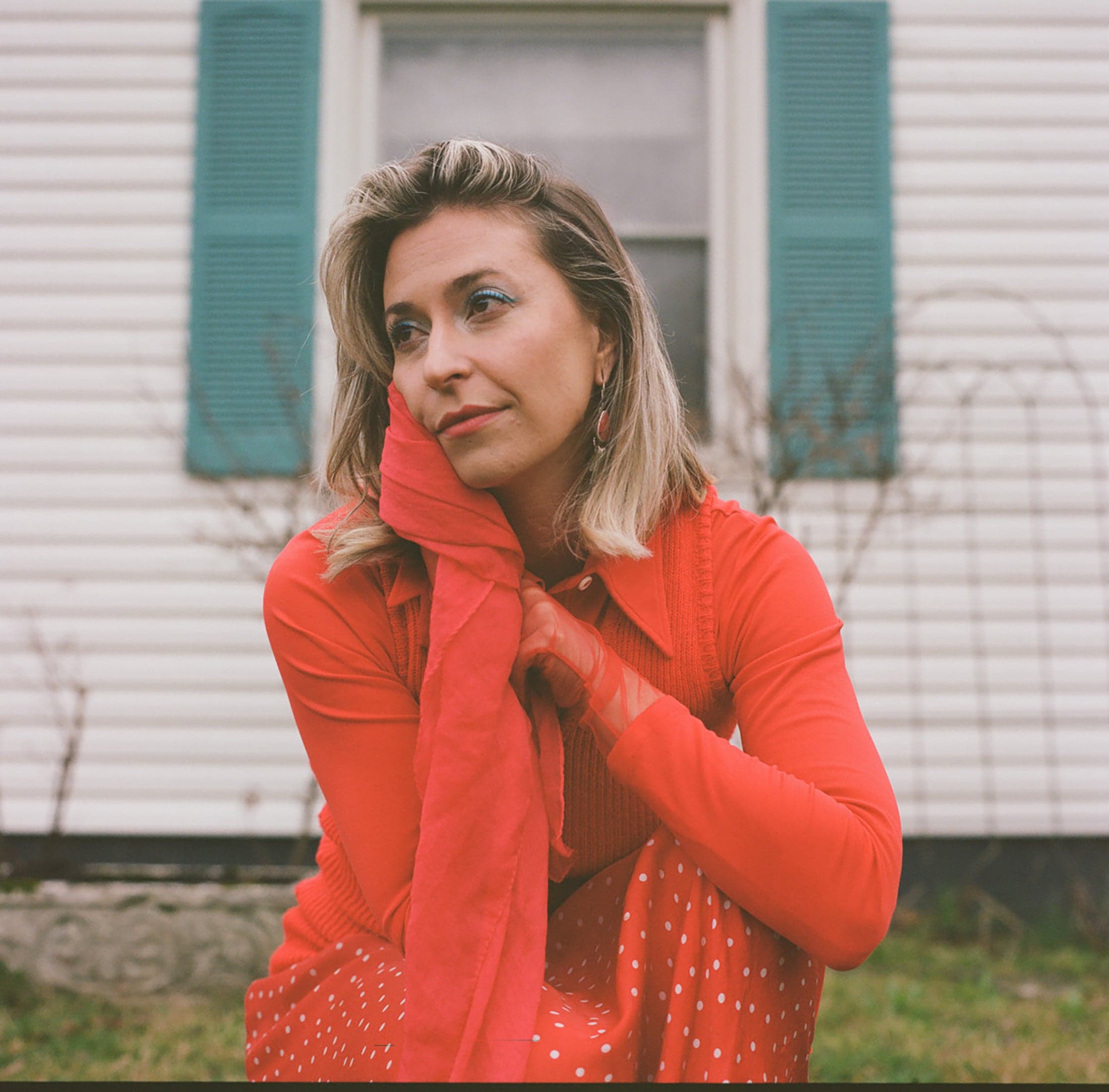 Lindsay Lou event image