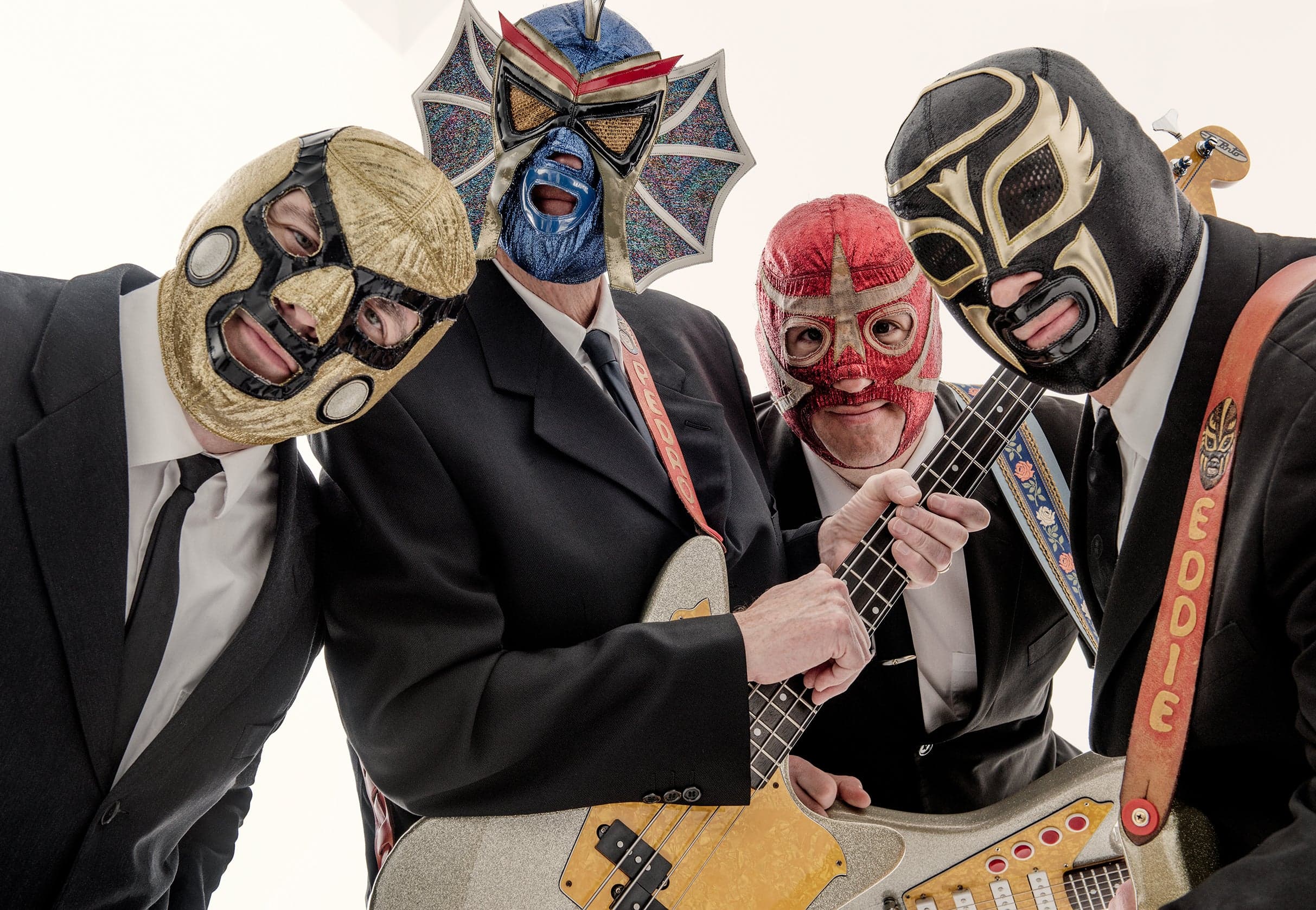 Los Straitjackets / The Suitcase Junket event image