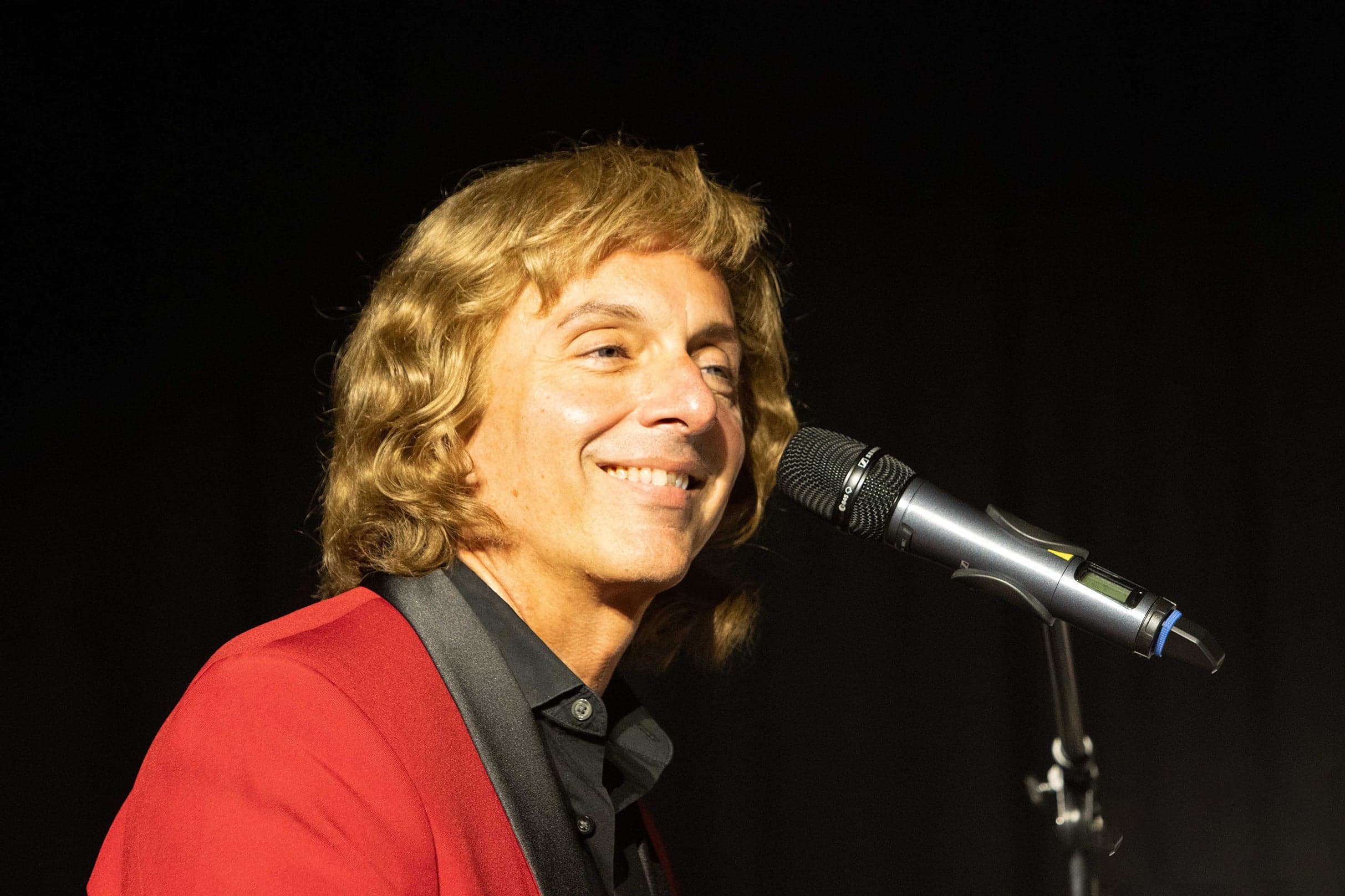 DAYBREAK: The Music & Passion of Barry Manilow event image