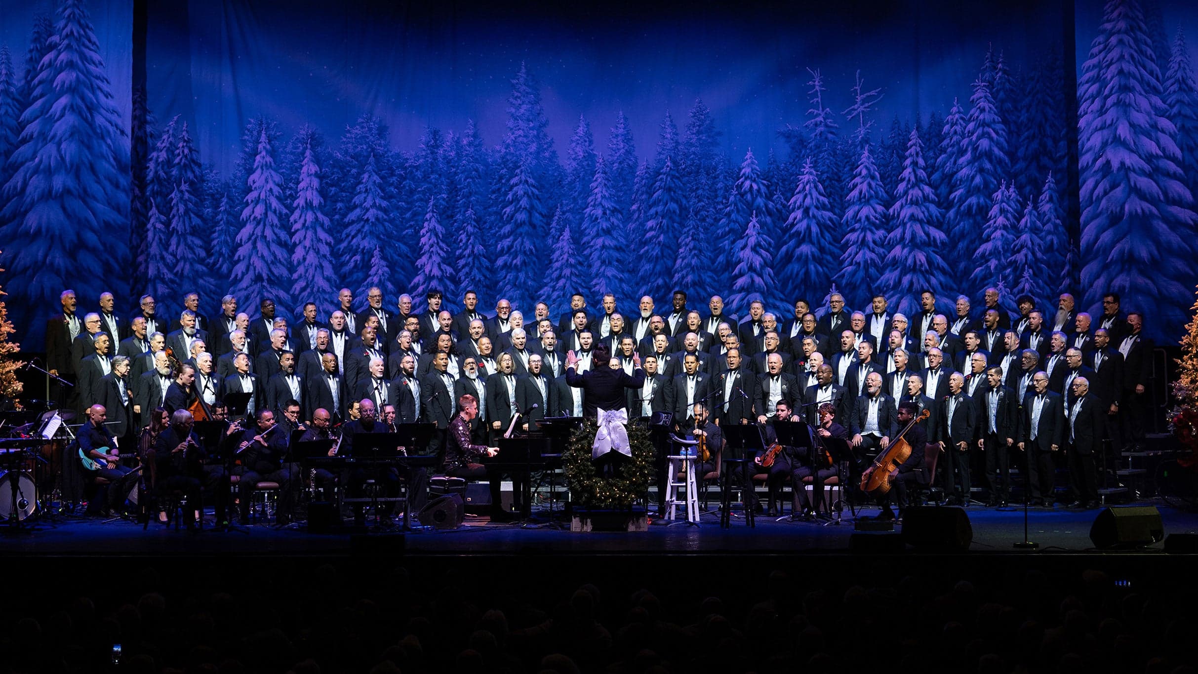 Gay Men's Chorus of South Florida presents: A HOLIDAY EXTRAVAGANZA event image