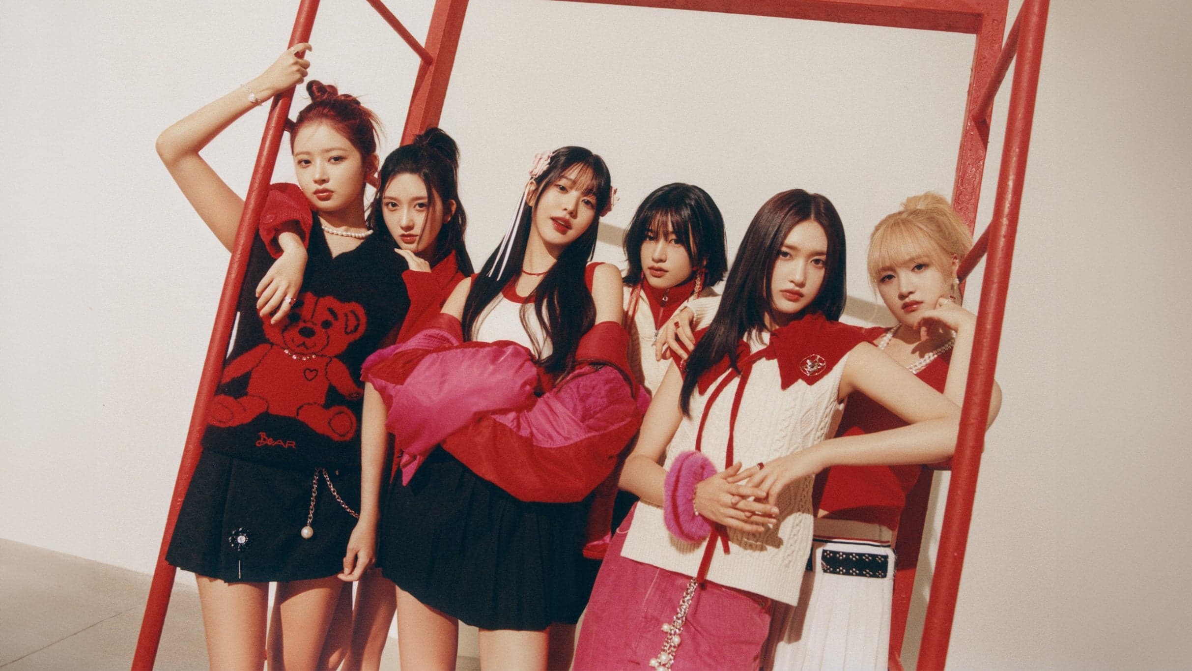 IVE The 1st World Tour 'Show What I Have' event image