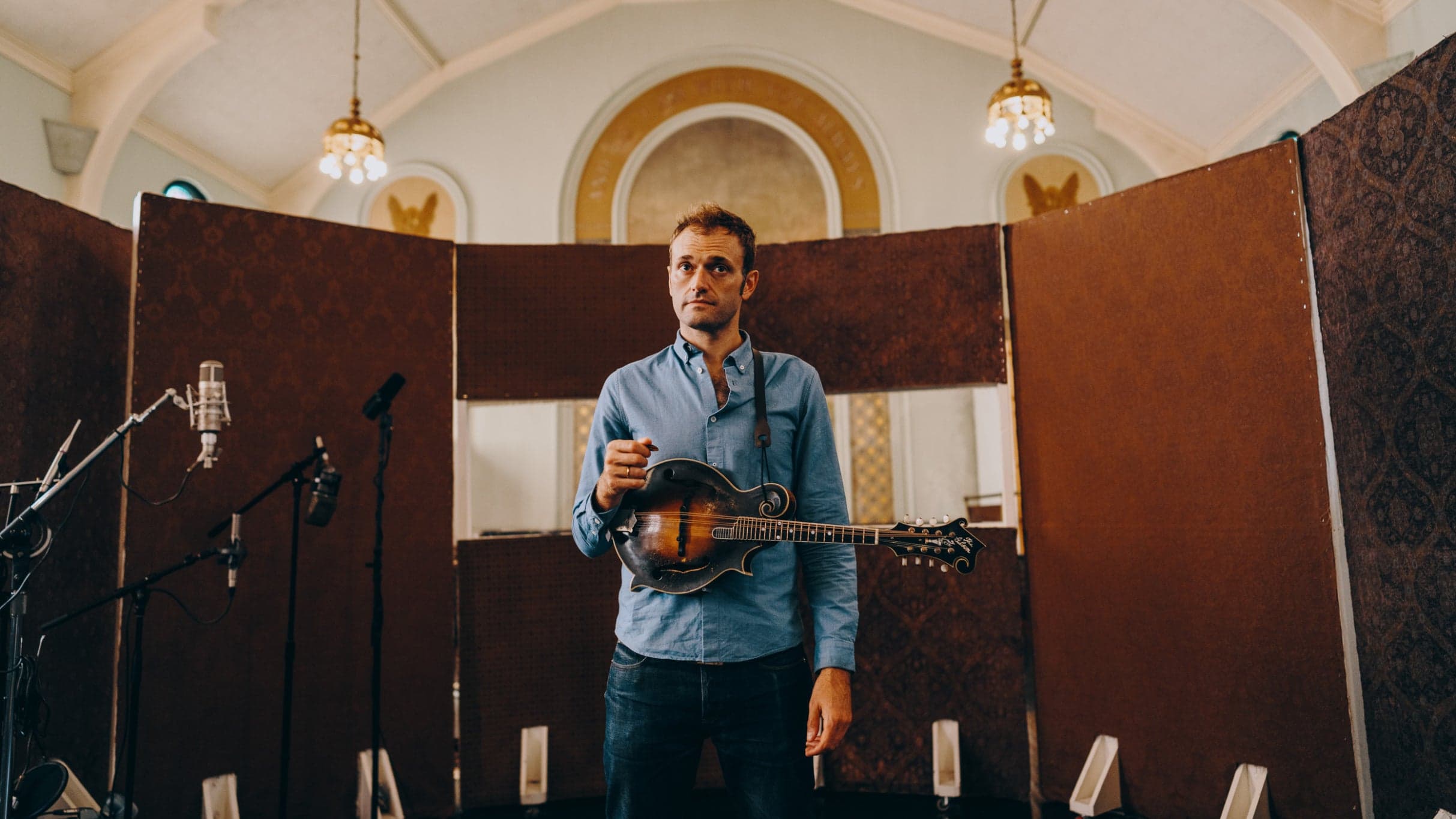 Chris Thile w/ Milwaukee Symphony Orchestra event image