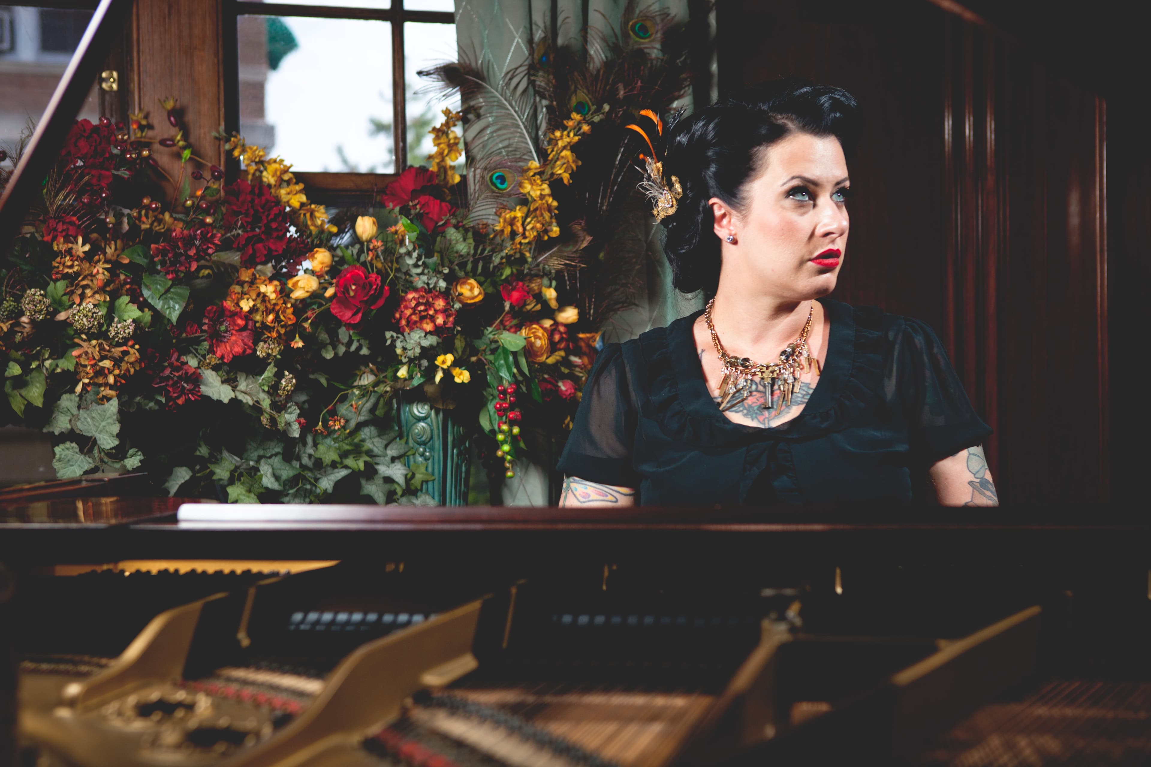 DAVINA AND THE VAGABONDS event image