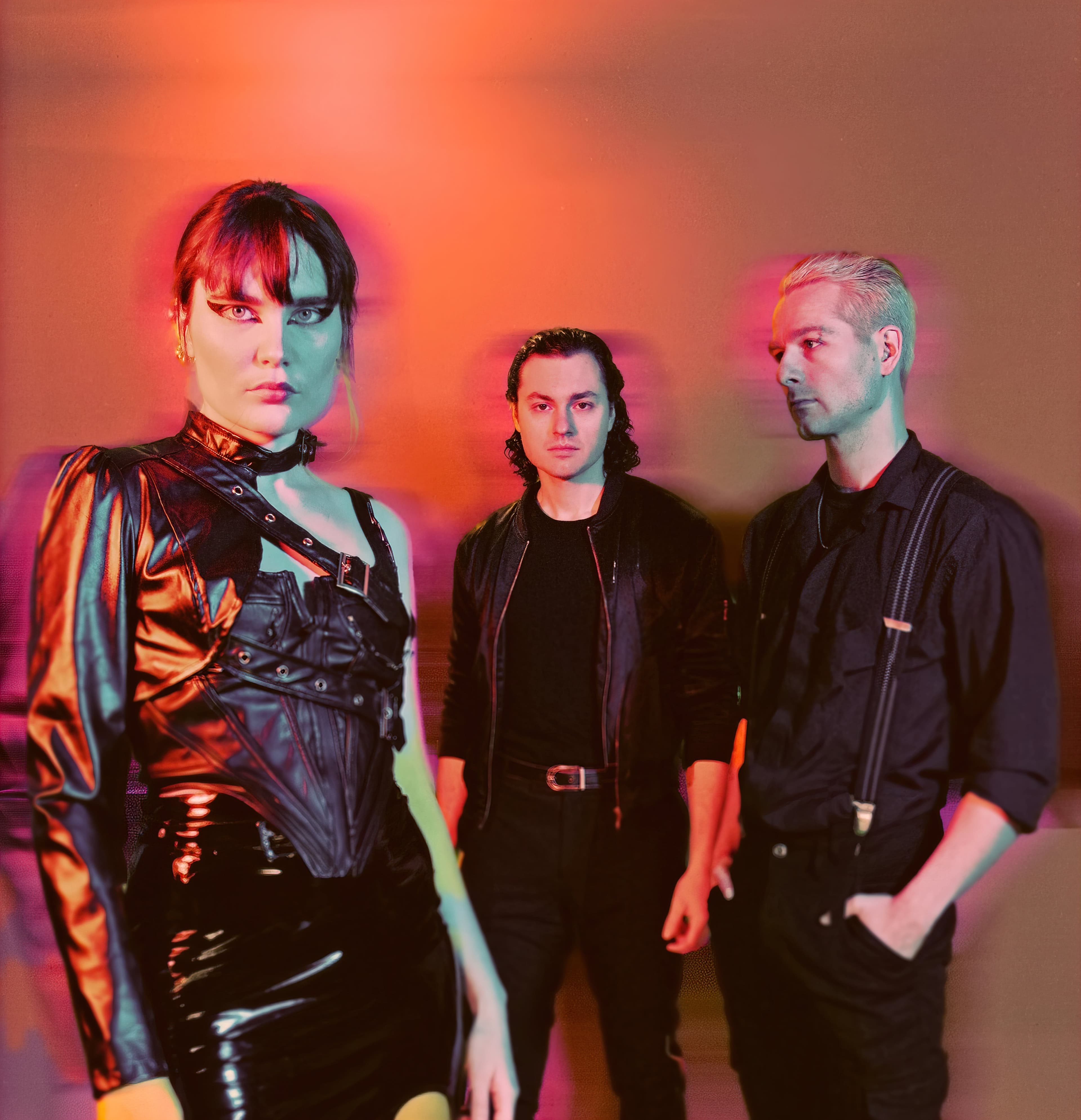 Calva Louise : Vukovi event image