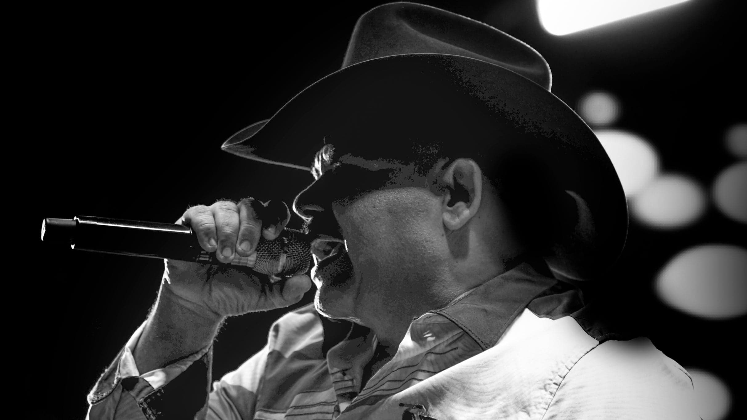 Chuy Lizarraga Y Julio Preciado event image