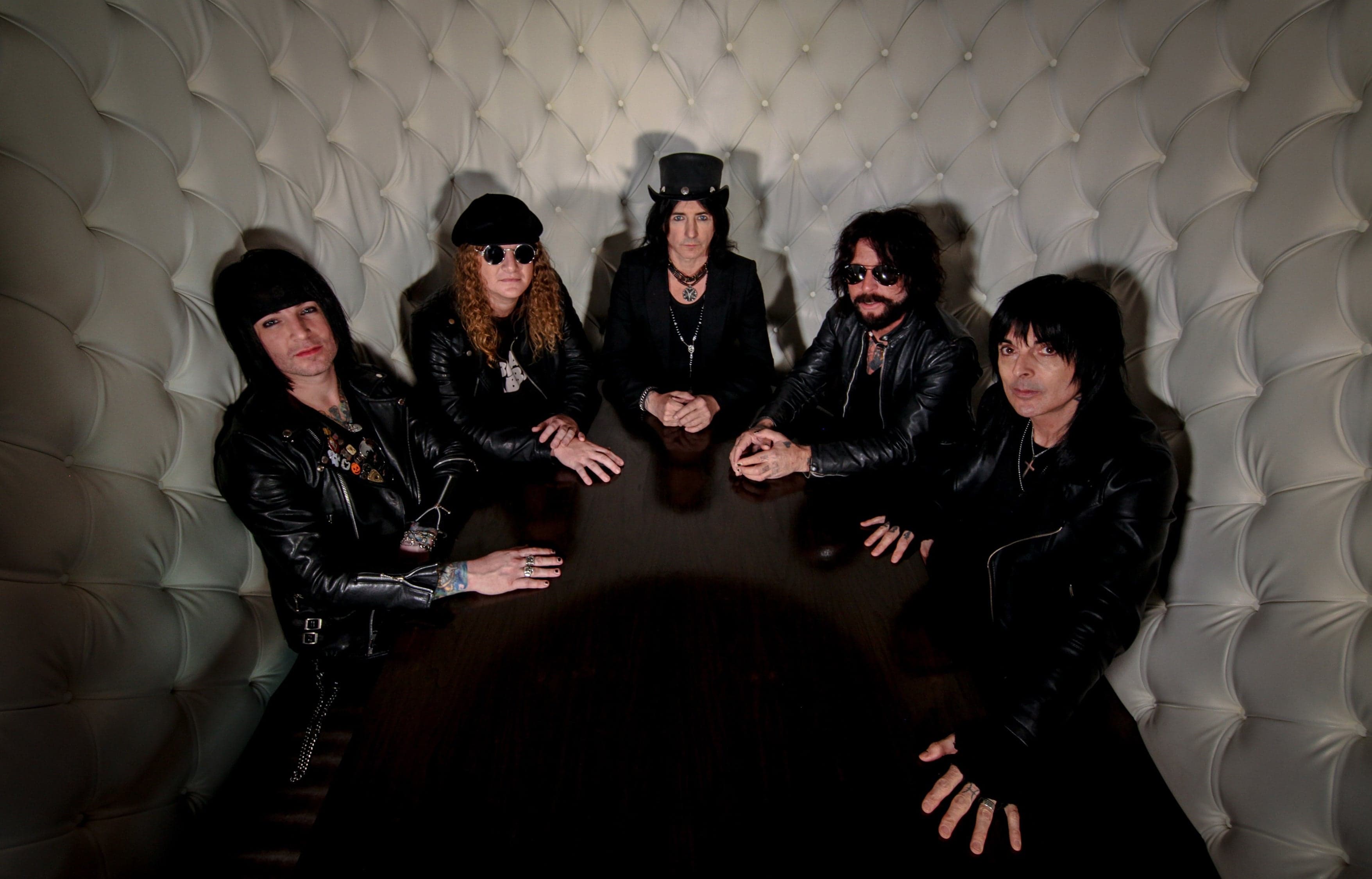 LA Guns event image