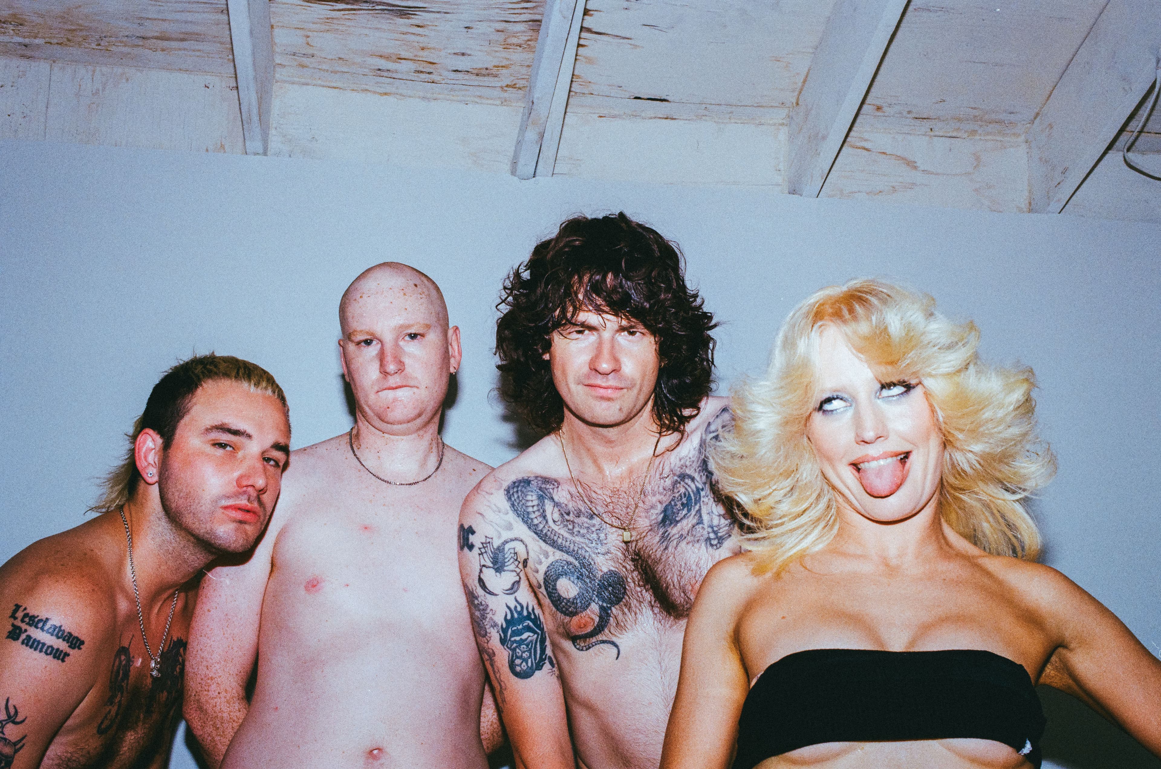 Amyl and the Sniffers event image