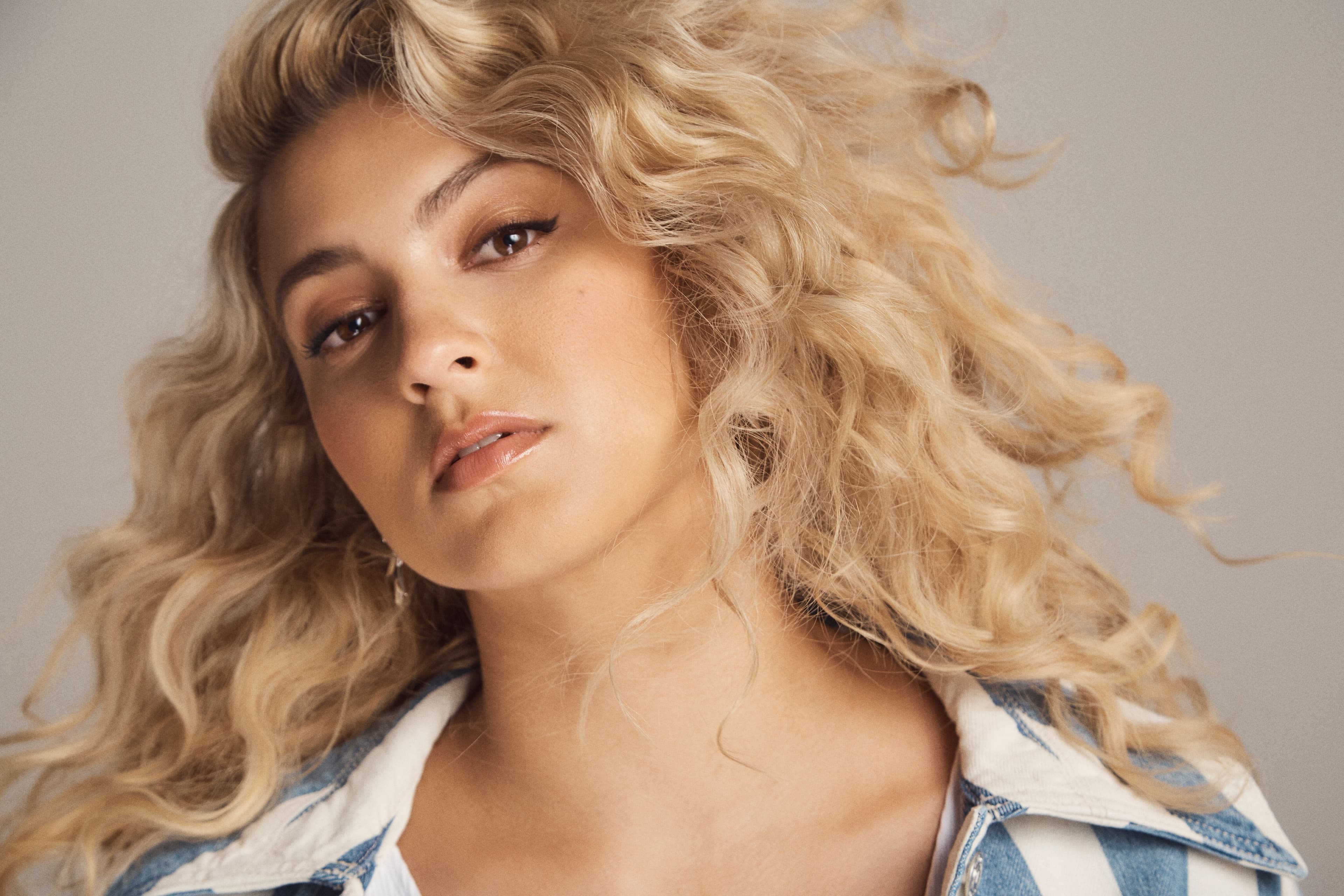 Tori Kelly - purple skies tour event image