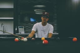 Maddchill's artist profile image