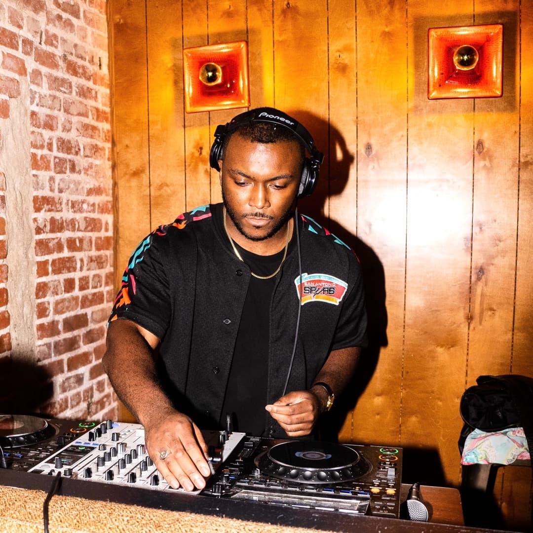 Dizz's artist profile image