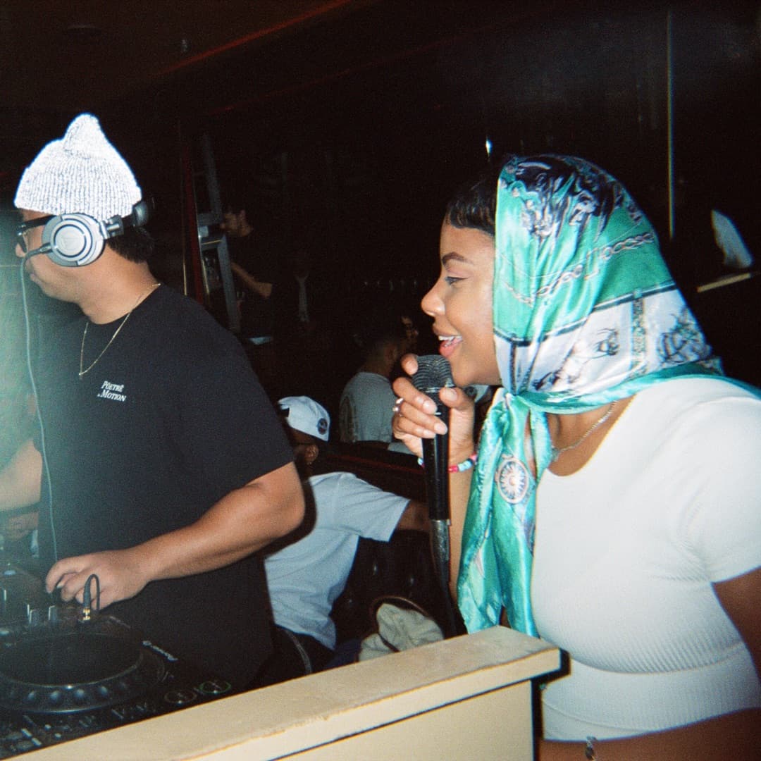 Influential Friends community image