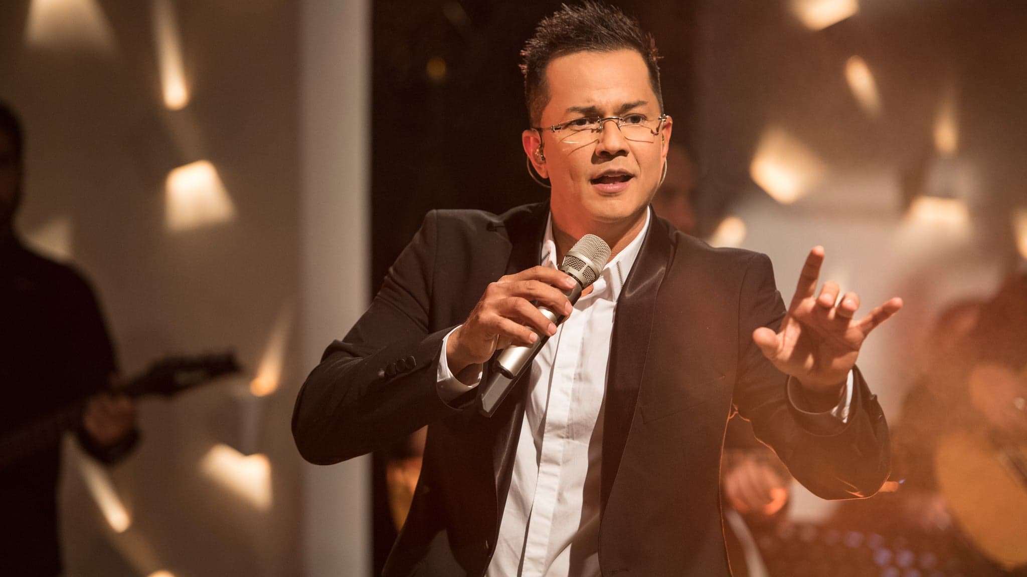 Charlie Zaa event image