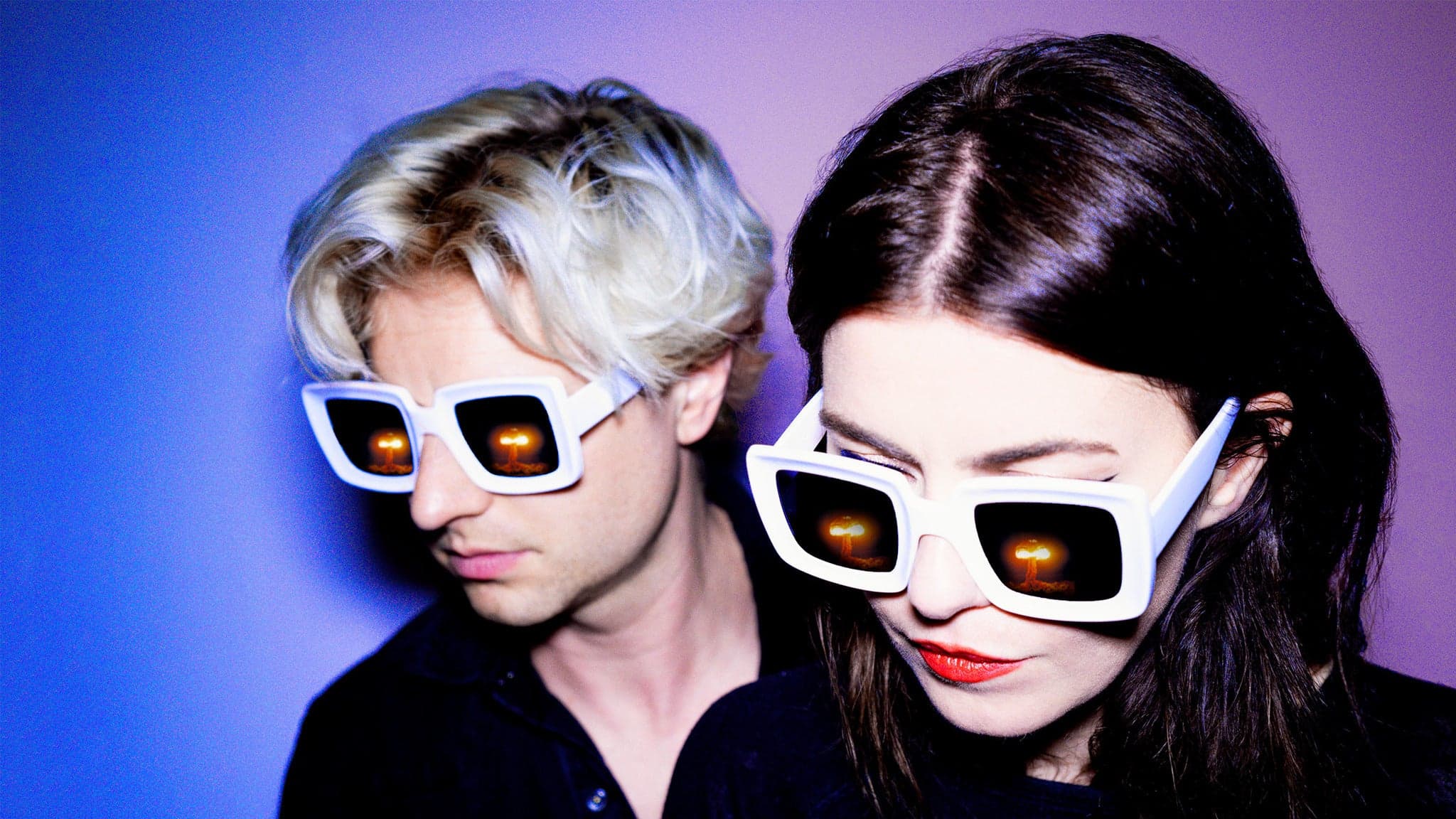 Blood Red Shoes event image