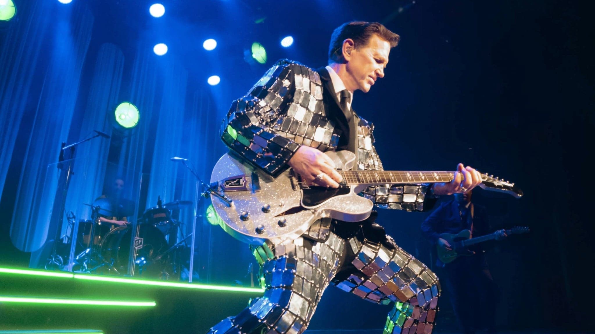 Chris Isaak event image