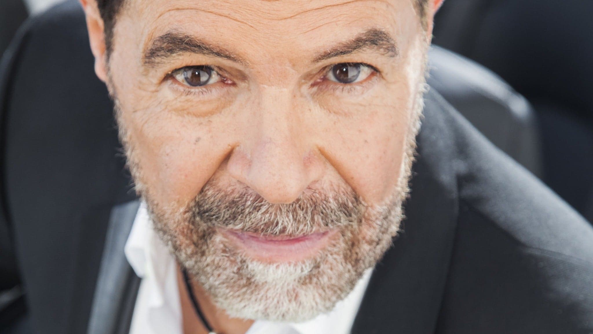 Clint Holmes event image