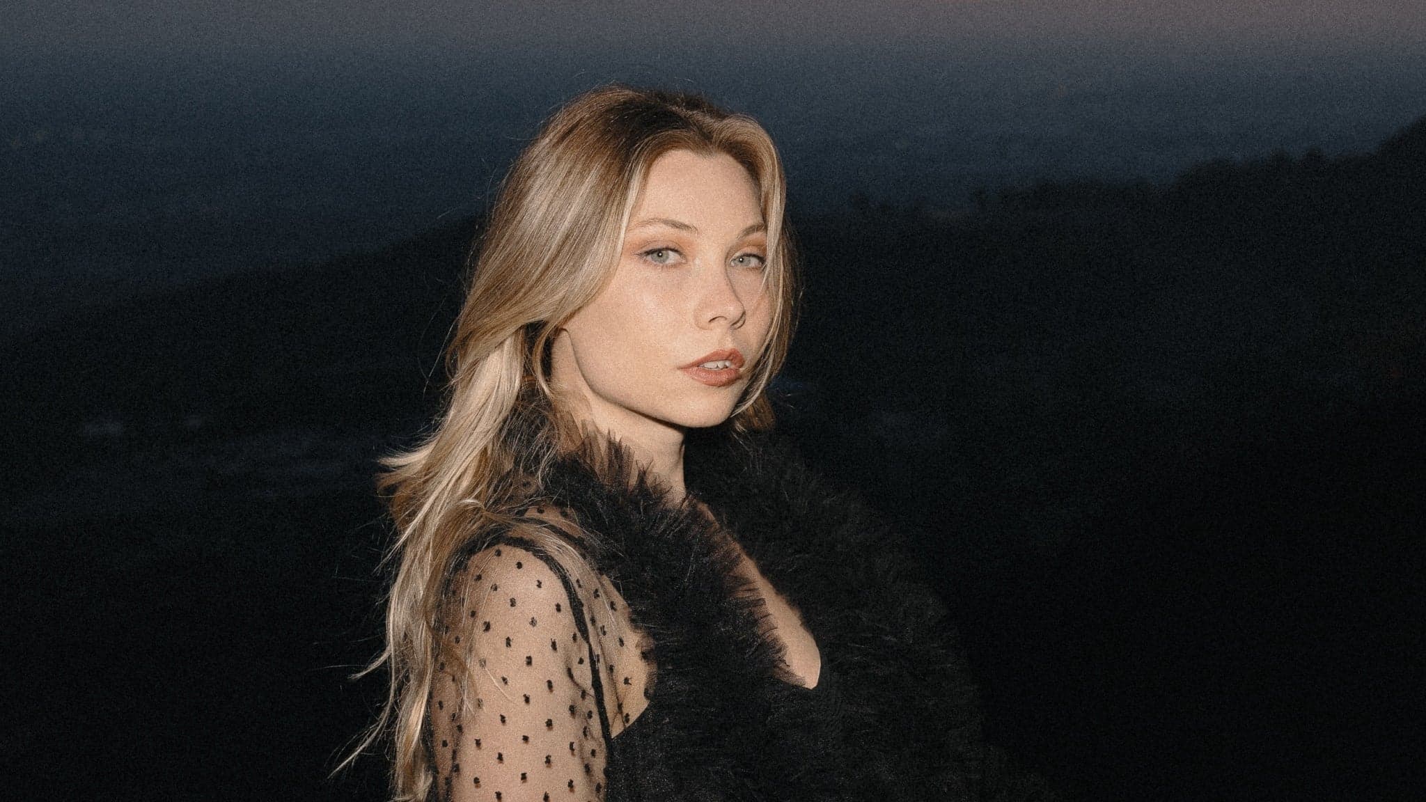 Laur Elle, Lyncs event image