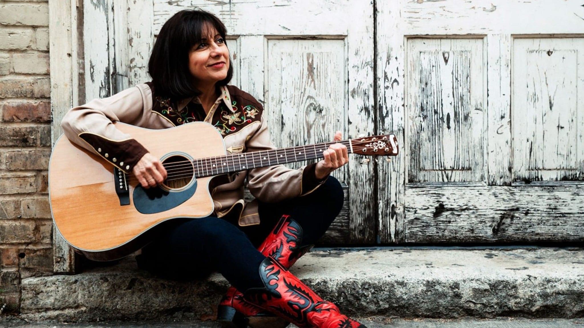 Tish Hinojosa event image